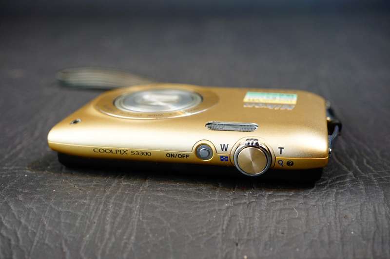 Nikon COOLPIX S3300 16.0MP Digital Camera **Great Condition**