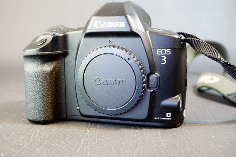 Canon EOS 3 35mm SLR Film Camera Body with Eye Focus Control  **Great Condition**