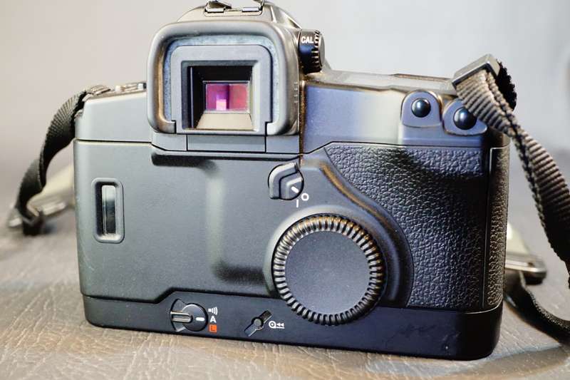Canon EOS 3 35mm SLR Film Camera Body with Eye Focus Control  **Great Condition**
