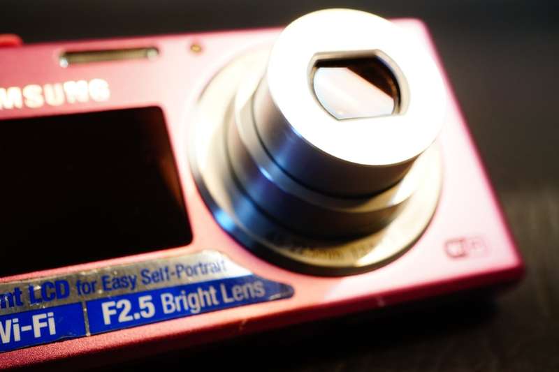 Samsung DV150F Digital Camera 16.2MP 5x optical zoom Dual LCD Screen **Excellent Condition**