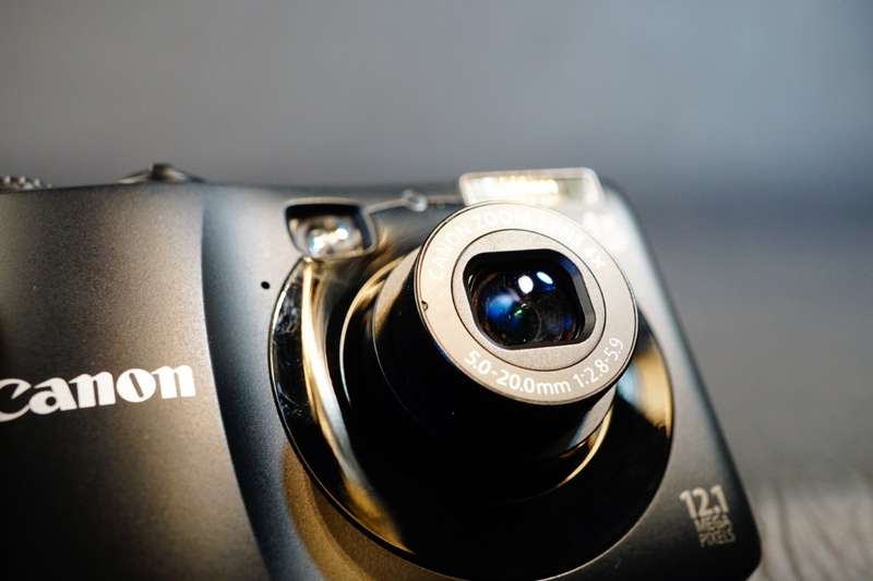 CANON PowerShot A1200 HD Digital Camera - 12.1MP uses AA Batteries  **Great Condition**