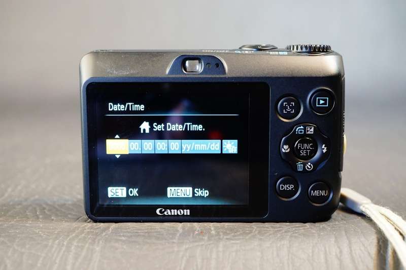 CANON PowerShot A1200 HD Digital Camera - 12.1MP uses AA Batteries  **Great Condition**