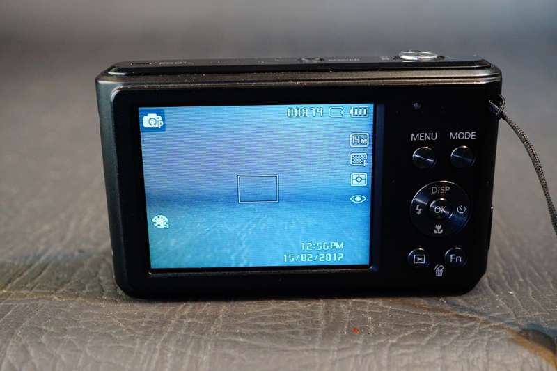 Samsung ES91 - 14.2MP - 5x Zoom - Digital Camera **Great Condition**