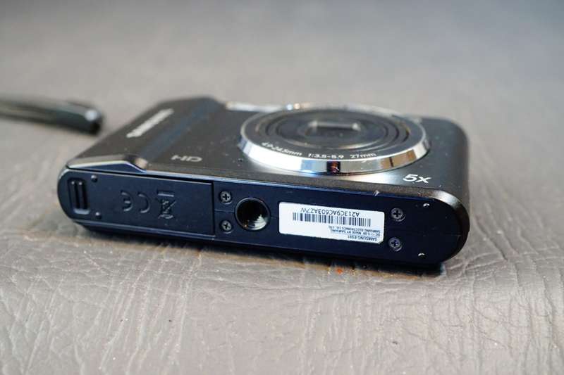 Samsung ES91 - 14.2MP - 5x Zoom - Digital Camera **Great Condition**