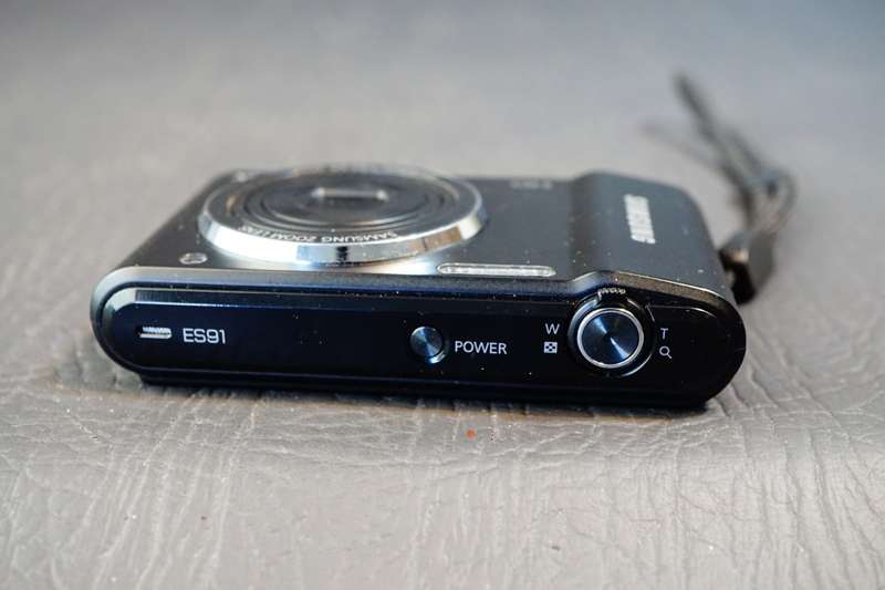 Samsung ES91 - 14.2MP - 5x Zoom - Digital Camera **Great Condition**