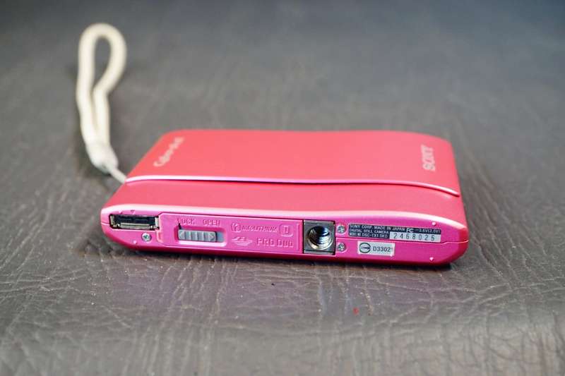 Sony Cyber Shot DSC-TX1 10.2MP 4x Zoom Digital Camera with Underwater Housing **Good Condition**