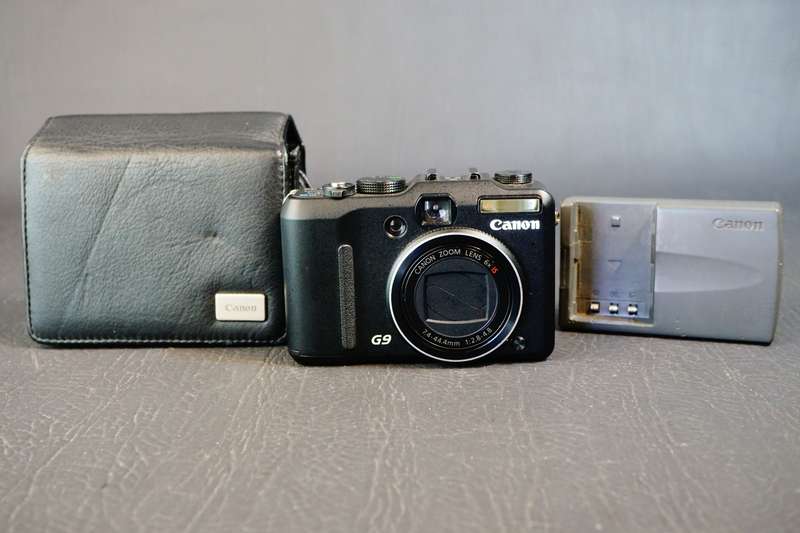 Canon PowerShot G9 Black 12.1MP Compact Digital Camera **Great Condition**