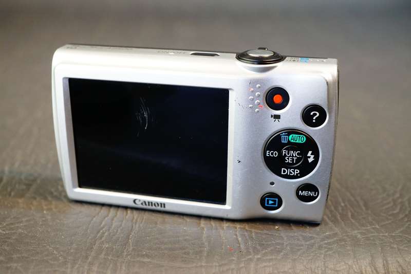 Canon PowerShot A2500 16.0MP Digital Camera **Good Condition**