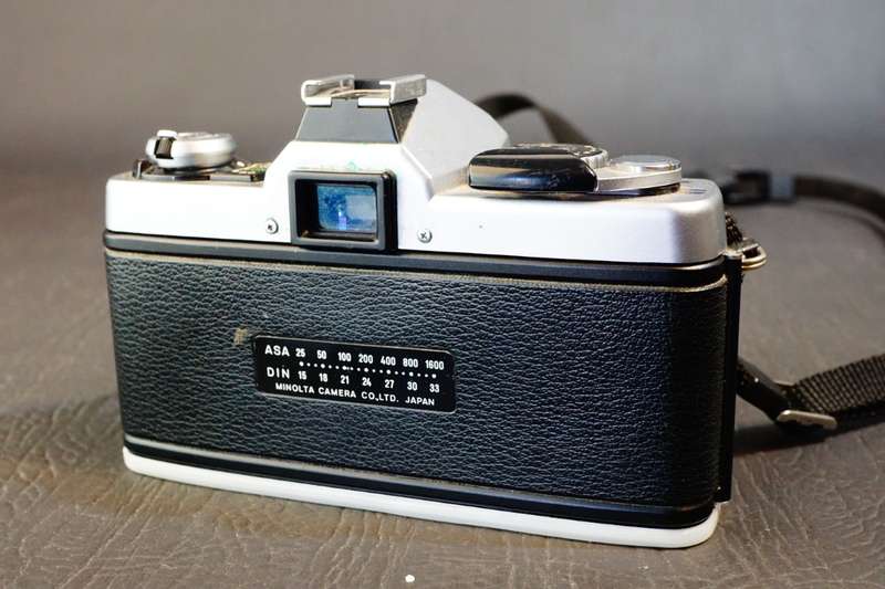 Minolta XG-1 35mm SLR Film Camera with Minolta MD 45mm F2 Pancake Lens  **Good Condition**