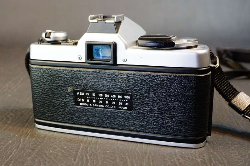 Minolta XG-1 35mm SLR Film Camera with Minolta MD 45mm F2 Pancake Lens  **Good Condition**