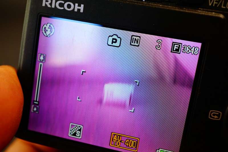 Ricoh GX100 10.0MP Compact Digital Camera - Spares or Repair
