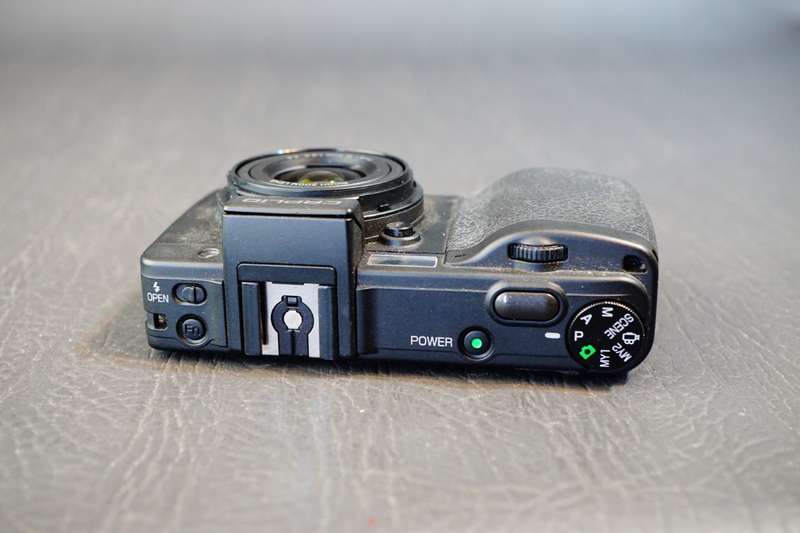 Ricoh GX100 10.0MP Compact Digital Camera - Spares or Repair