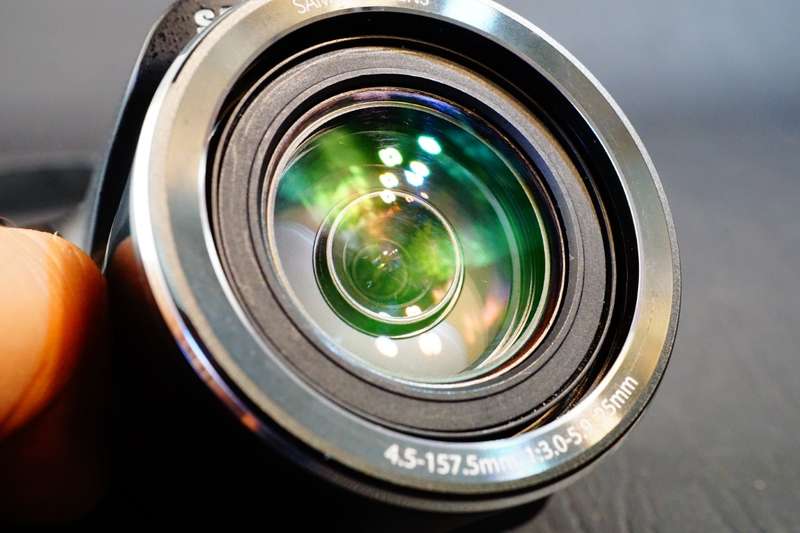 Samsung WB1100F 16.4 MP WiFi NFC Smart Digital Camera **Great Condition**