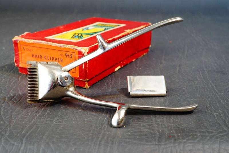 Ahrem's Good Line German made Manual Hair Clippers with Box and Instructions Mid-20th Century