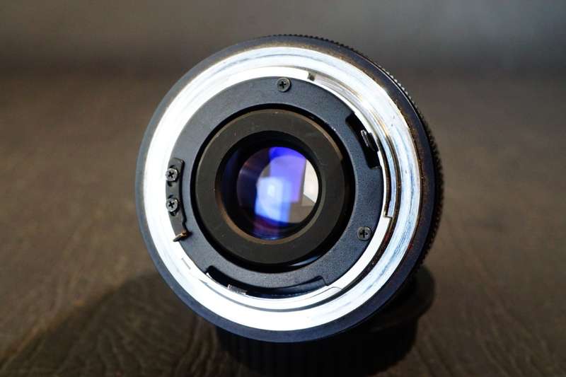 Yashica DBS 135mm f2.8 Lens in Contax CY Mount   **Good Condition**