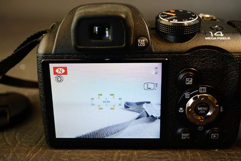Fujifilm FinePix S3300 Digital Camera 14MP 24X Optical Zoom **Good Condition**