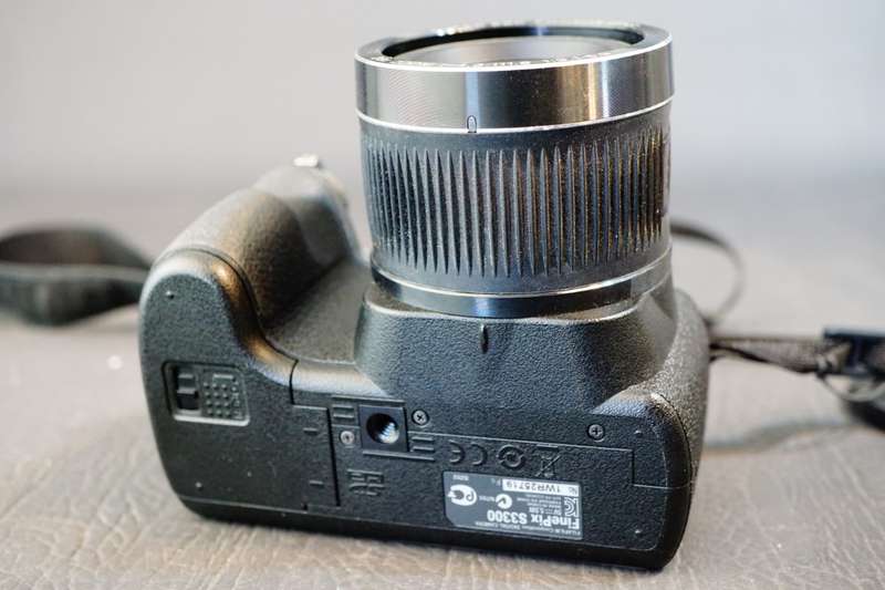 Fujifilm FinePix S3300 Digital Camera 14MP 24X Optical Zoom **Good Condition**