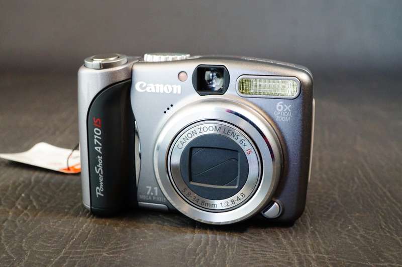 Canon PowerShot A710 IS Compact Digital Camera 7.1MP 6x Zoom CCD **New Old Stock, Mint Condition**