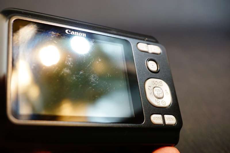 Canon PowerShot A480 10.0MP Compact Digital Camera Complete Kit with Original Box **Good Condition**