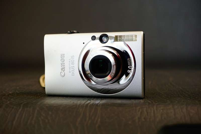 Canon PowerShot ELPH/IXUS 80 IS SD1100 IS 8.0MP Compact Digital Camera **Great Condition**