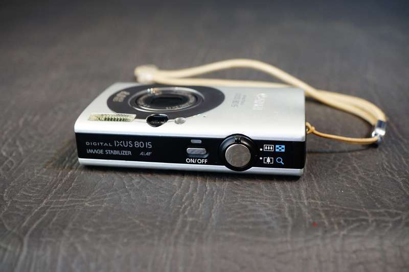 Canon PowerShot ELPH/IXUS 80 IS SD1100 IS 8.0MP Compact Digital Camera **Great Condition**