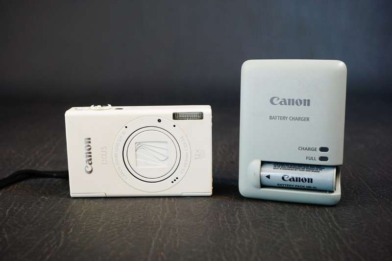 Canon IXUS 510 HS/ ELPH 530 IXY 1  10.1 MP 12x Opt. Zoom WHITE Digital Camera **Great Condition**