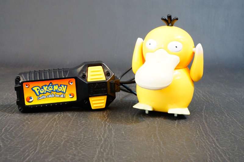 Vintage - Nintendo - TOMY 'Psyduck' Battery Operated Remote Control Toy **Great Condition**