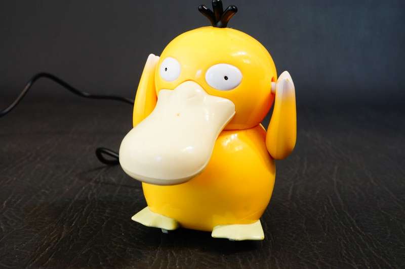 Vintage - Nintendo - TOMY 'Psyduck' Battery Operated Remote Control Toy **Great Condition**