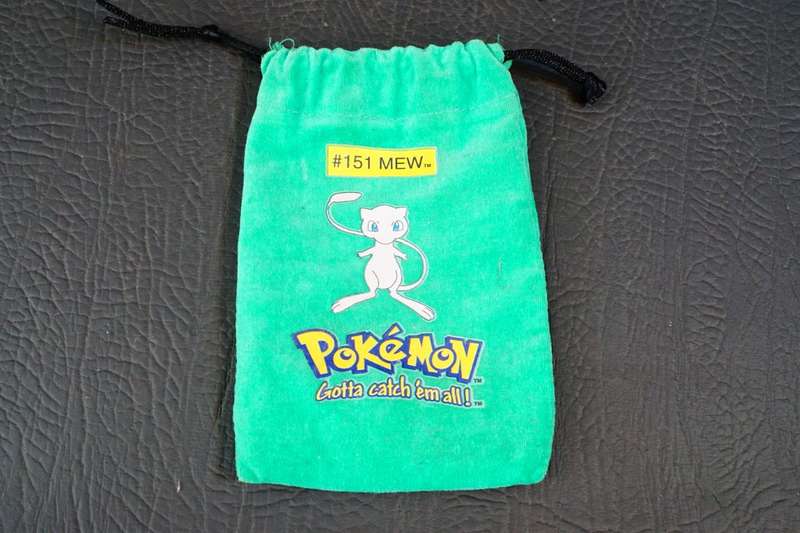 Vintage Pokemon #151 MEW Green Bag 1999-2000 **Great Condition**