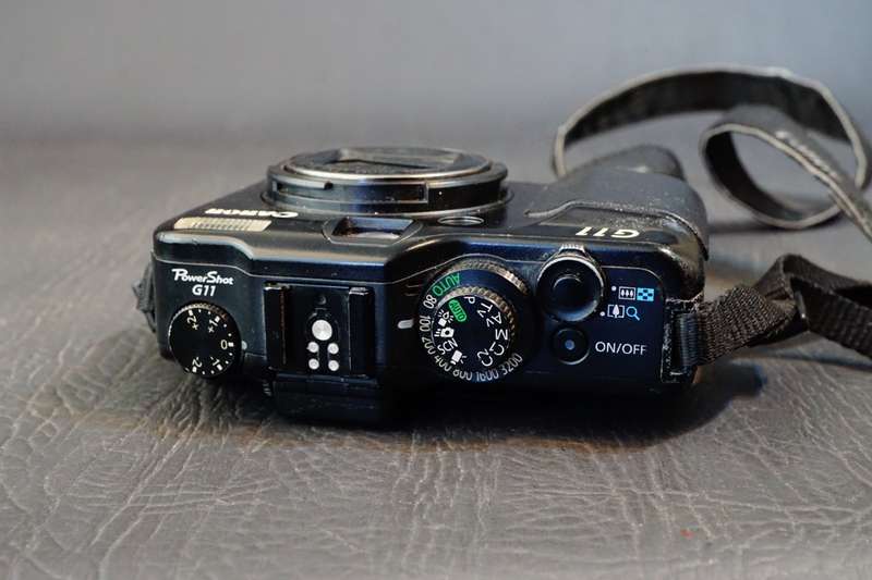 Canon Powershot G11 10MP 20X Zoom Digital Camera with Canon WP-DC34 Underwater Housing **Well Used**