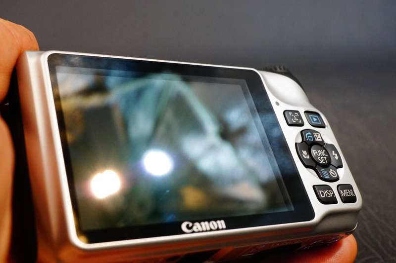 Canon PowerShot A2200 14.1MP Digital Camera Bundle in Original Boxes **Great Condition**