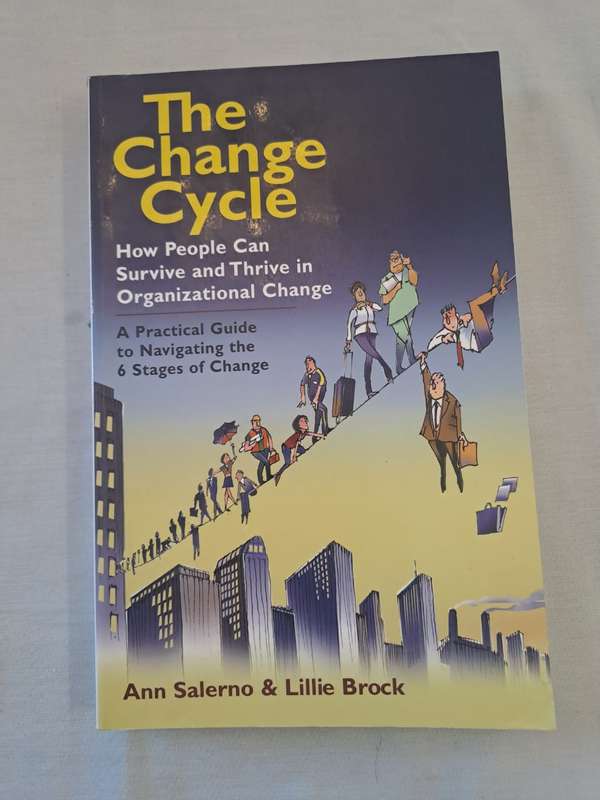 The Change Cycle: How People Can Survive - Ann Salerno (Paperback)