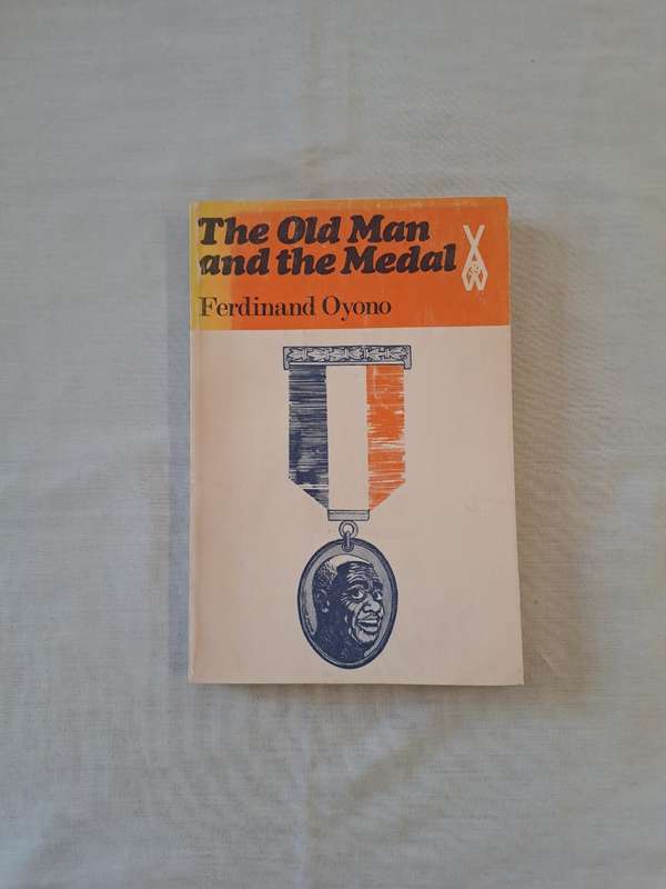The old man and the Medal. - Ferdinand Oyono (Softcover)