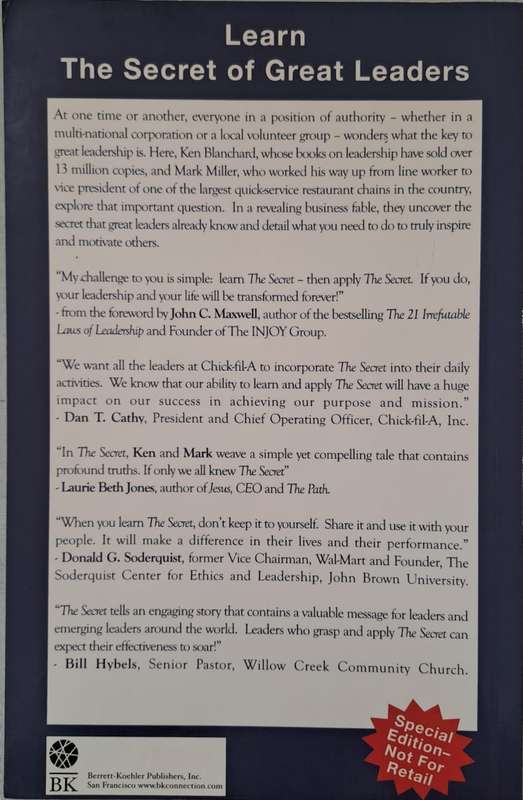 The Secret: What Great Leaders Know and Do - Kenneth H. Blanchard, Mark Miller (Paperback)