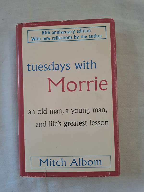 Tuesdays with Morrie - Mitch Albom (Hardcover with DJ)