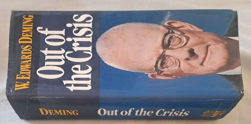 Out of the Crisis - W Edwards Deming ( Hardcover)