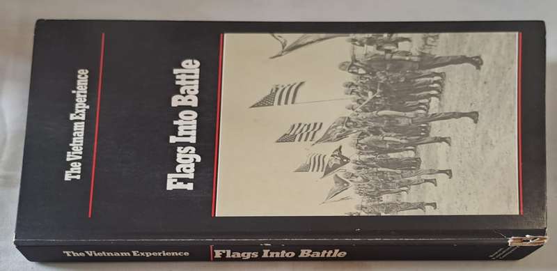 The Vietnam Experience (Flag into battle) - Boston publishing company (Hard cover with no DJ)