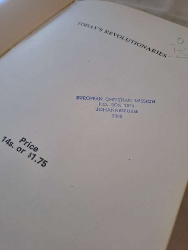 Todays Revolutionaries - Ian Greig (paperback)