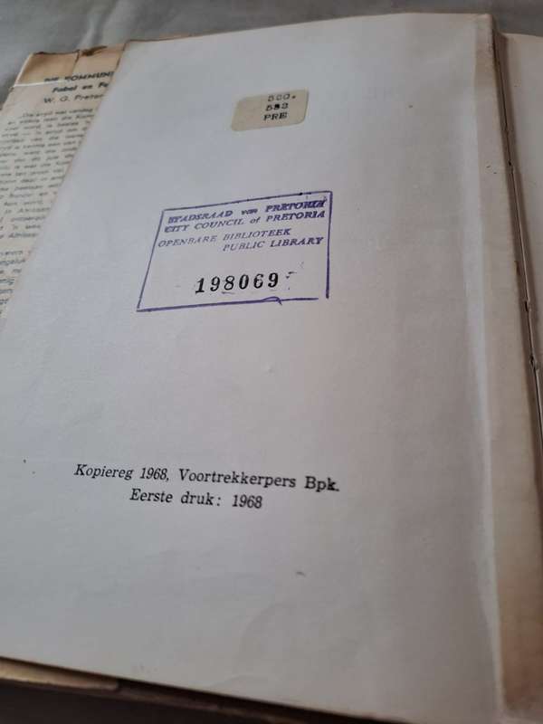Die Kommunisme Fabel en Feit - W. G. Pretoruis (hard cover with DJ)