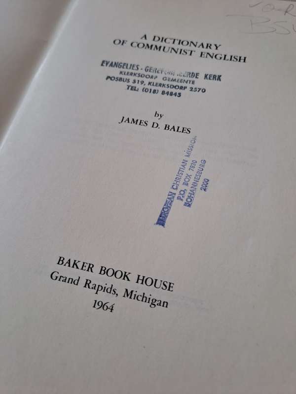 A Dictionary of Communist English - James D. Bales (Paperback)