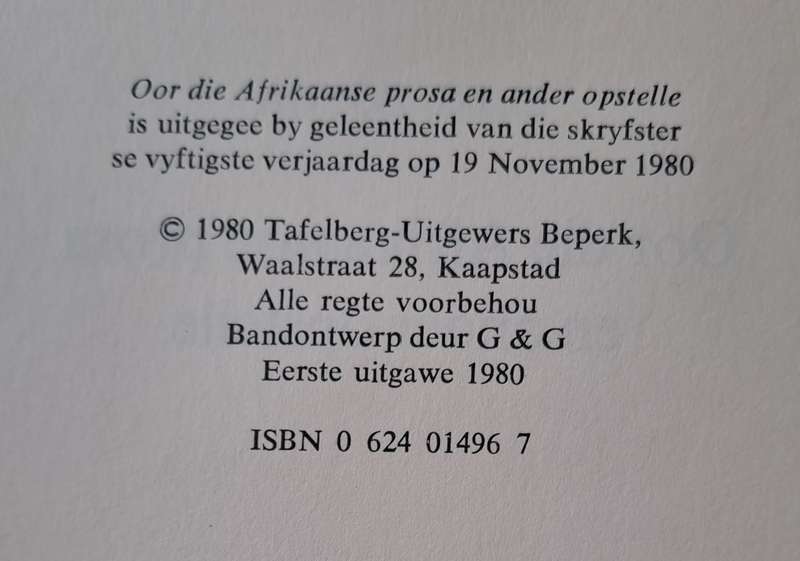 Oor die Afrikaanse Prosa en ander opstelle - Elize Botha (hard cover with no dj)