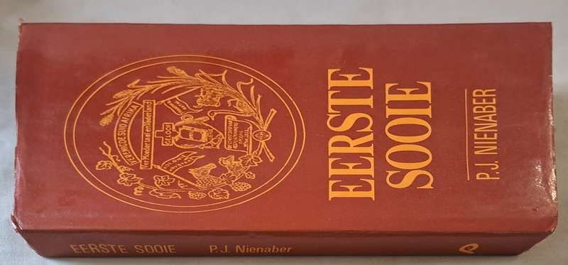 Eerste Sooie - P. J. Nienaber (Hard cover with Dj)