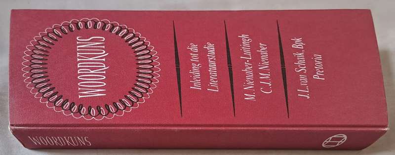 Woordkuns - M. Nienaber-Luitingh ( Hard cover no dj)