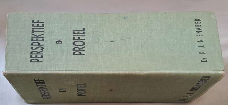 Perspektief en Profiel - Dr P. J. Nienaber (hard cover with no DJ)