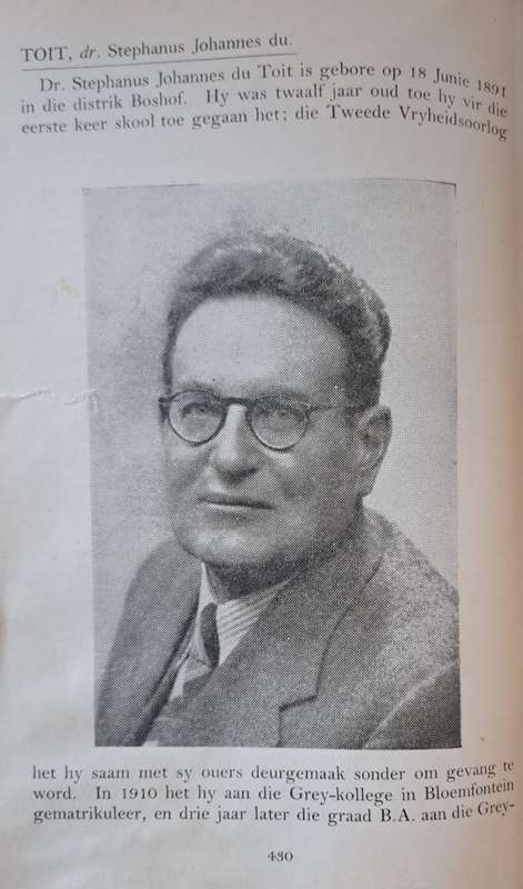 Hier is ons skrywers - P. J. Nienaber (hard cover with no dj)