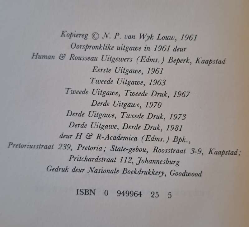 Vernuwing in die Prosa - N. P. Van Wyk Louw (hard cover with no dj)