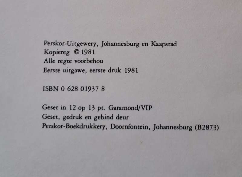Skrywers in Woorde en Beeld P.G. du Plessis (hard cover with dj)