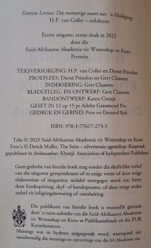 N Huldiging Etienne Leroux Die Rumoerige swart nar - H.P Van Coller (paperback)