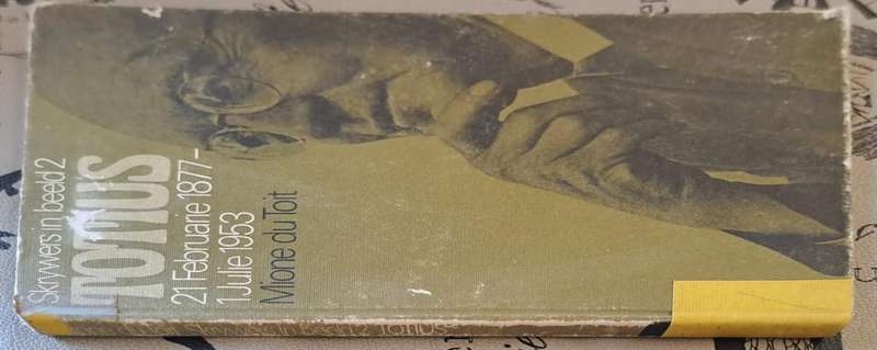 Totius - Mione du Toit -(hard cover with no dj)