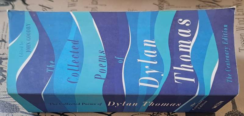 The Collected Poems of Dylan Thomas (paperback)